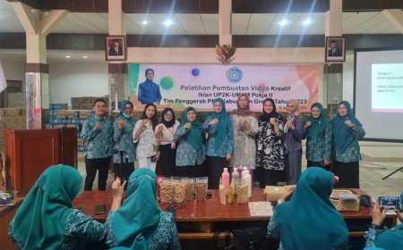 Pelatihan Konten Video Promosi UMKM bagi Ibu PKK Kabupaten Gresik bersama UISI