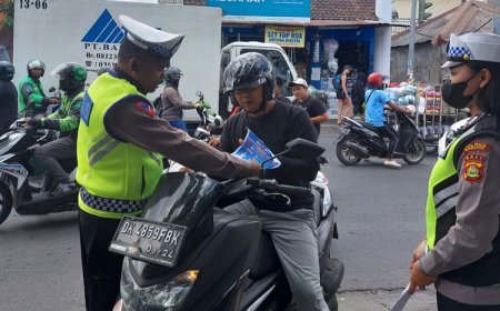 Satlantas Polres Badung Sosialisasikan Keselamatan Lalin di Ops Zebra Agung 2023