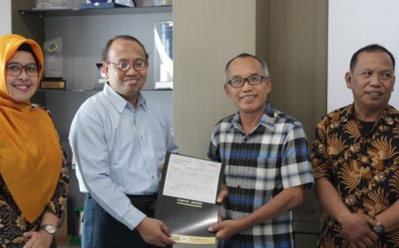 Purna Tugas: UWG Malang Mengucapkan Selamat dan Terima Kasih kepada Karyawan yang Telah Pensiun