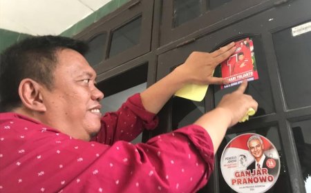 Pertebal Popularitas Capres Ganjar di Sidoarjo, Hari Yulianto Stikerisasi ke Desa&#45;desa