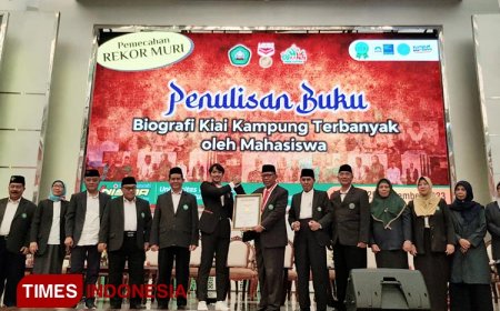 Tulis Ribuan Biografi Kyai Kampung, Unisma Terima Rekor Muri ke&#45;11