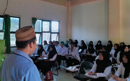 Mahasiswa STKIP PGRI Pacitan Memulai Semester Baru dengan Antusiasme Tinggi