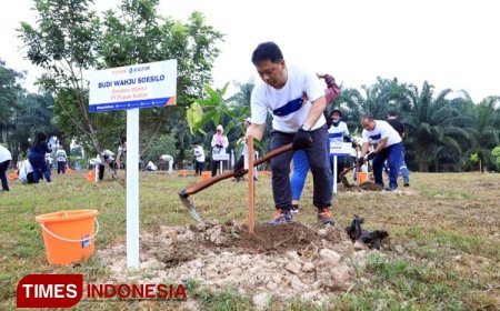 Pupuk Kaltim dan PI Grup Kolaborasi Tanam Ratusan Bibit Pohon untuk Community Forest