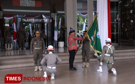 Pataka Jer Basuki Mawa Beya Tiba di Kota Batu