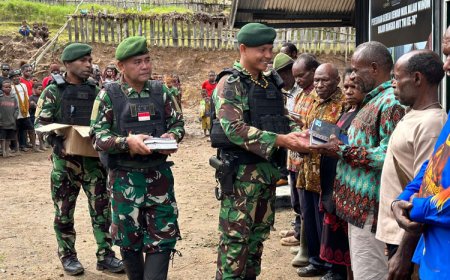 Satgas Yonif PR 433 JS Renovasi Gereja Papua di HUT ke 78 TNI