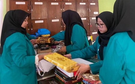 Upaya Membangun Karakter Religius di SMPN 13 Malang oleh PPL Unisma Malang