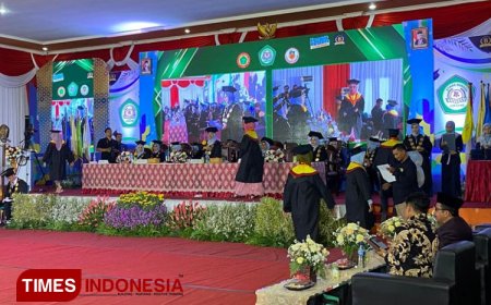 Wisudah XXII, STIKes Husada Jombang Cetak Lulusan Terbaik dalam Bidang Kesehatan