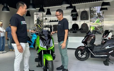 Kendaraan Listrik Roda Dua Makin Diminati, ALVA Experience Center Hadir di Surabaya