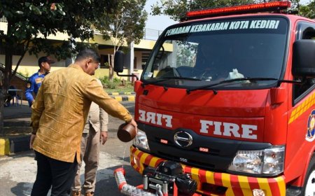 Wali Kota Kediri Melaunching Kendaraan Baru Damkar Kota Kediri