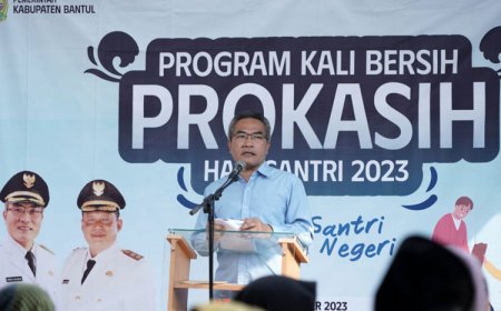 Galakkan Prokasih, Ratusan Santri di Bantul Bersih-bersih Sungai