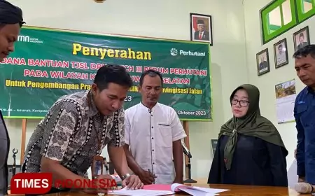 Dua Kelompok Warga Pemangku Hutan Dapat Bantuan TJSL Perhutani Banyuwangi Selatan