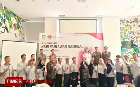 Ibis Styles Malang Rayakan Hari Pahlawan Bersama Petugas Damkar