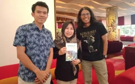 Publish Buku "Intelektual Kampung", Redy Eko Eksplore Potensi Sinergi Kampung dan Kampus