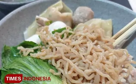 Pertama di Jakarta Timur, Bakmie Taat Dengan Citarasa Szechuan yang Halal