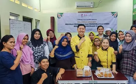 Sambut Hari Ikan Nasional, PT Pelayaran Bahtera Adhiguna Gelar Pelatihan Pengolahan Ikan