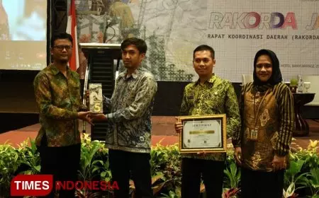 Dinas PU CKPP Banyuwangi Sabet Penghargaan Kinerja Terbaik Urusan Jasa Konstruksi