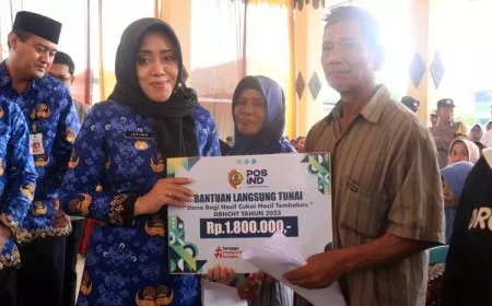 Pemkab Mojokerto Salurkan DBHCHT Warga, Masing&#45;masing Rp 1,8 Juta