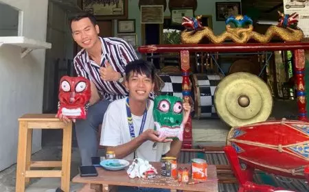 Dua Mahasiswa ISAT&#45;U Filipina Belajar Bahasa Indonesia di UNIPMA Madiun