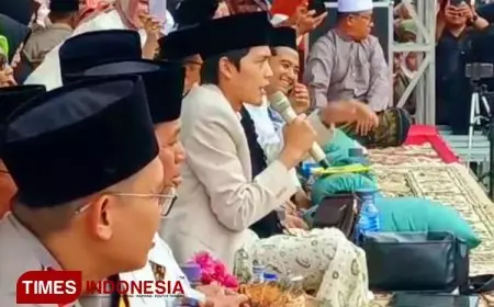 Ribuan Orang Hadiri Pengajian Gus Iqdam di Ponorogo