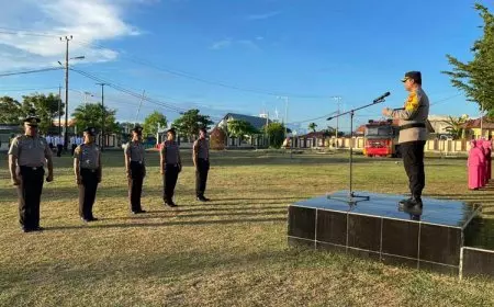 Upacara Kenaikan Pangkat 21 Personel, Ini Amanat Kapolres Morotai AKBP Agung Cahyono