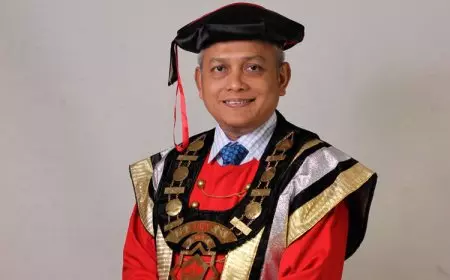 Prof. Dr. Ing. Ir Herman Sasongko Terpilih Sebagai Person of The Year 2023