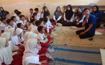 Penting Stop Bullying di SDN Karanggupito, Mahasiswa KKN UNIPMA Gelar Sosialisasi