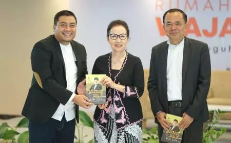 Terbitkan buku ke-2 Puguh Wiji Pamungkas Visualisasi Membangun Kemakmuran dari Desa