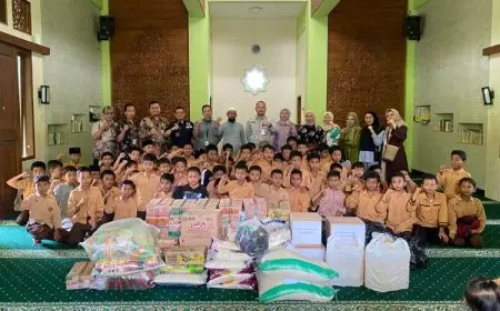 Kantor Imigrasi Malang Bakti Sosial di Ponpes Yatim Dhuafa Singosari