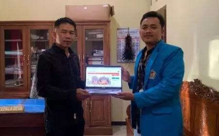 Kolaborasi Pemdes Ngraket dengan Mahasiswa KKN-T Kelompok 41 UNIPMA menuju Desa Digital