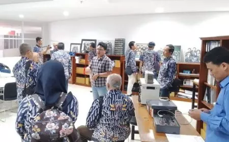 Pererat Kolaboratif Fakultas Teknik UWG Malang Kunjungi Telkom University Bandung