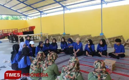 Mahasiswa KKN-T MBKM UNIPMA Kelompok 31 Sosialisasi Penanaman Toga dan Pembuatan Jamu Bubuk