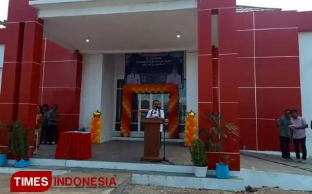 Pj Bupati Morotai Resmikan Kantor Kecamatan Pulau Rao