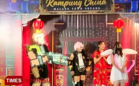 Pertunjukan Cosplay dan Lomba Mewarnai Meriahkan Perayaan Imlek di Malang Town Square