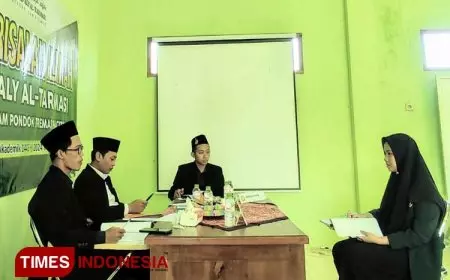 17 Mahasantri Ma'had Aly Al&#45;Tarmasi Pacitan Sidang Skripsi, Bahas Fiqh dan Ushul Fiqh