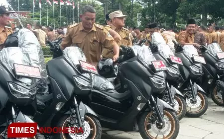 Ratusan Kades&#45;Lurah di Kabupaten Majalengka Dapat Motor Dinas