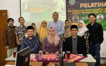 Dosen Unisma Malang Berbagi dalam Pelatihan Peningkatan Keterampilan Berkomunikasi Bahasa Inggris