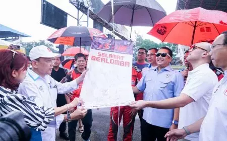 Ketua IMI Buka Indonesia Sentul Series of Motorsport  2024 Putaran 1