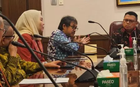Dosen UWG Malang Beri Masukan Tentang Hukum Adat pada Wakil MA