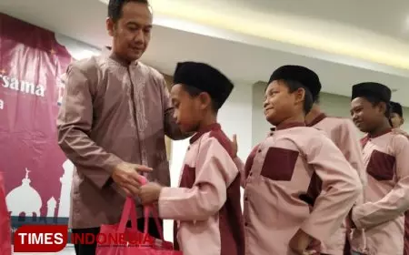 Berbagi Berkah Ramadan, Favehotel Kediri Berbagi Tali Asih Bagi Puluhan Anak Yatim Piatu 