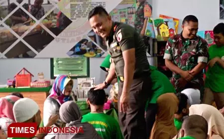 Dandim 0818 Malang&#45;Batu Beri Santunan dan Fasilitasi Kebutuhan Kemandirian Difabel