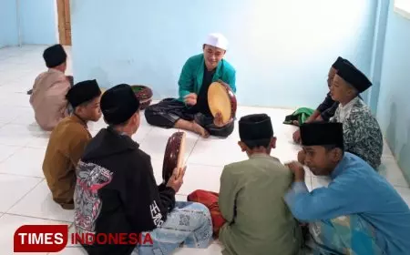 Wujudkan Kesenian Al&#45;Banjari Sebagai Sarana Dakwah, KSM&#45;E BSO Lintang Songo Unisma Gelar Workshop