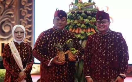 Hari Jadi Ke-1220 Kabupaten Kediri, Perkenalkan Pakaian Khas Desain BaruÂ