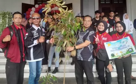 Alfamart Sumbang Bibit Pohon Buah&#45;Buahan di Safari Ekologi dan Kenduri Kali