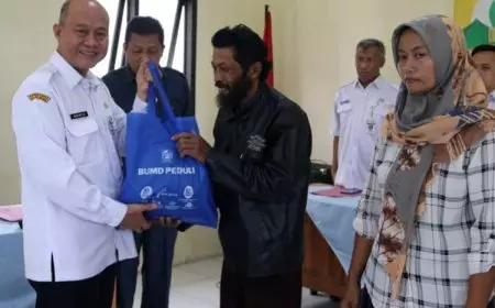 600 Paket Sembako Bagi Masyarakat Kurang Mampu Disalurkan, Ini Pesan Sekda Banjarnegara 