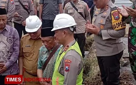 Peletakan Batu Pertama Pembangunan Mako Satpolairud Polres Malang di Sendangbiru