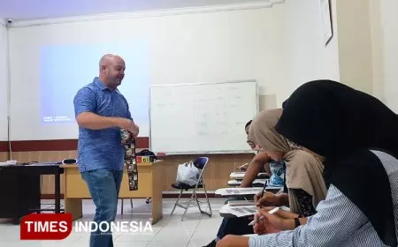 Balai Bahasa Universitas Negeri Malang Gelar Kelas Percakapan dengan Penutur Asli Asal AS