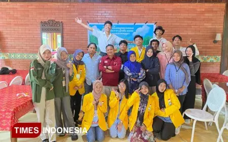 Sastra Inggris FIB Unkhair Selenggarakan English Camp