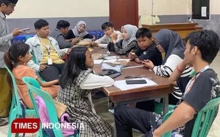 Mahasiswa Unisma  Malang Gelar Bimbingan Belajar untuk Anak SD/MI di Desa Ngroto