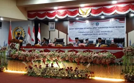 Peringati HUT Ke&#45;16 Pulau Morotai Melalui Paripurna Istimewa, Bupati Rusli Ajak Masyarakat Bersatu