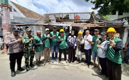 Aksi Bedah Rumah, Mbak Wali Gandeng LPBI NU, Relawan Suket Teki Nusantara dan Wonge Mas Deye